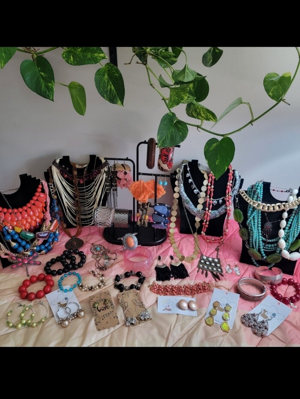 Huge Bundle Of Jewelry Set